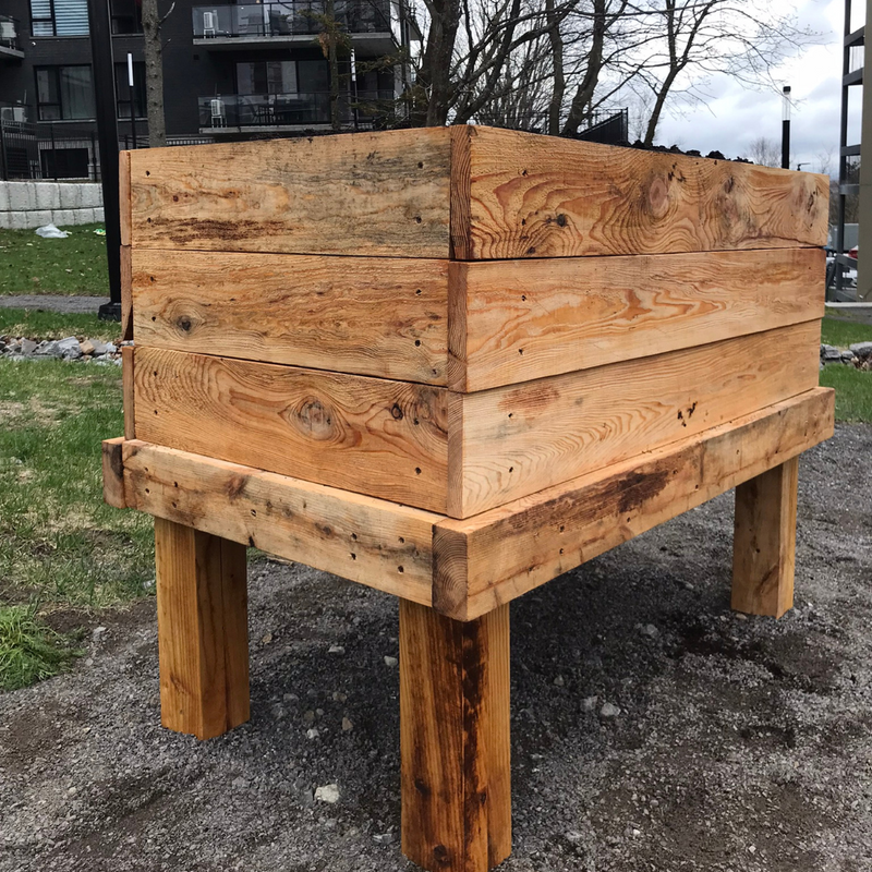 Chargez l'image dans la visionneuse de la galerie, Bac à jardinage en bois sur pattes profond