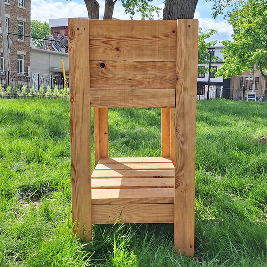 Bac à jardinage ou jardinière pour balcon en bois avec tablette en option